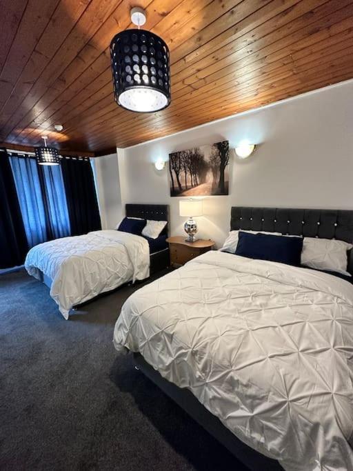 Modern 2 Bedroom Apt Derby City Εξωτερικό φωτογραφία