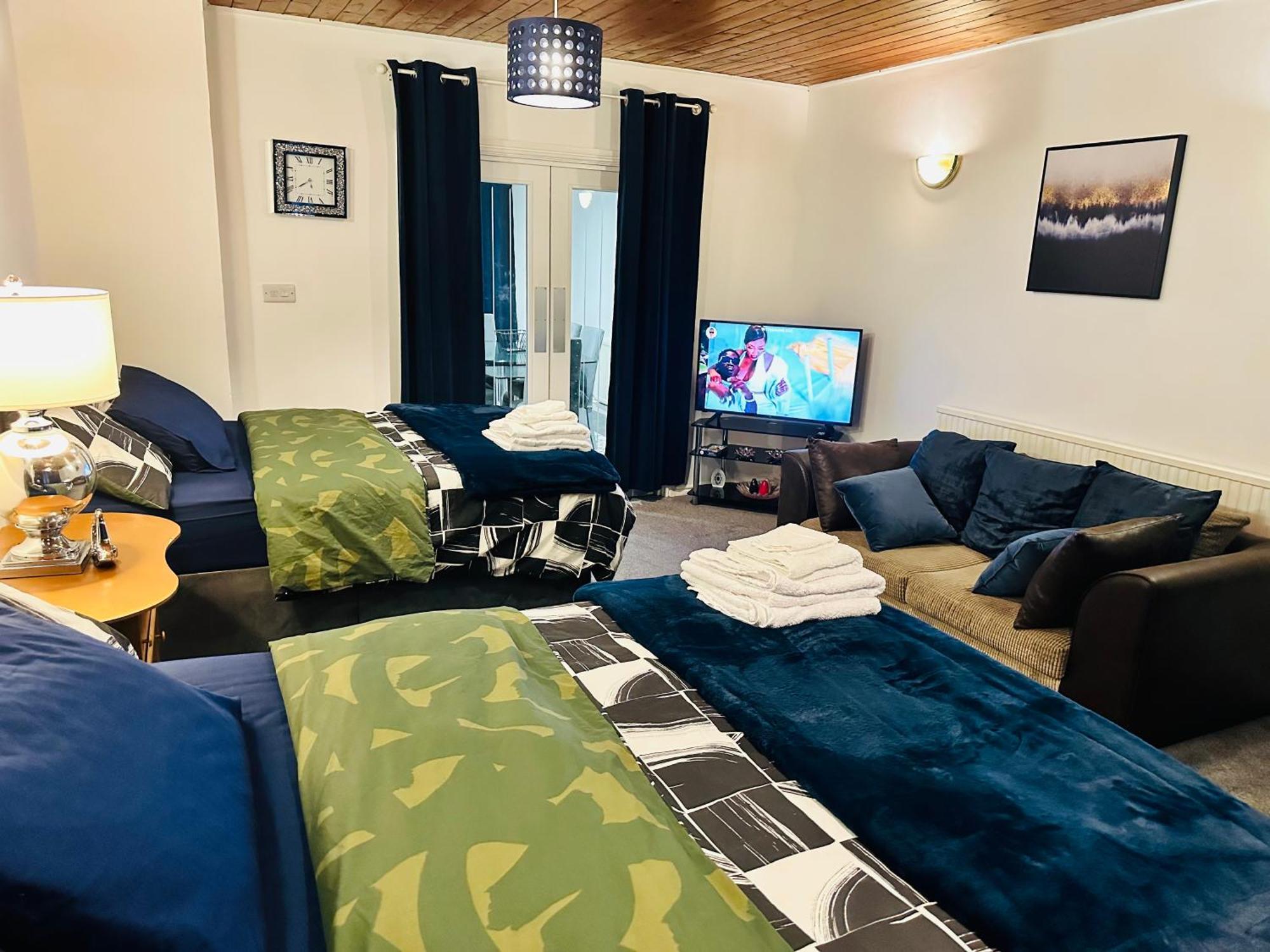Modern 2 Bedroom Apt Derby City Εξωτερικό φωτογραφία